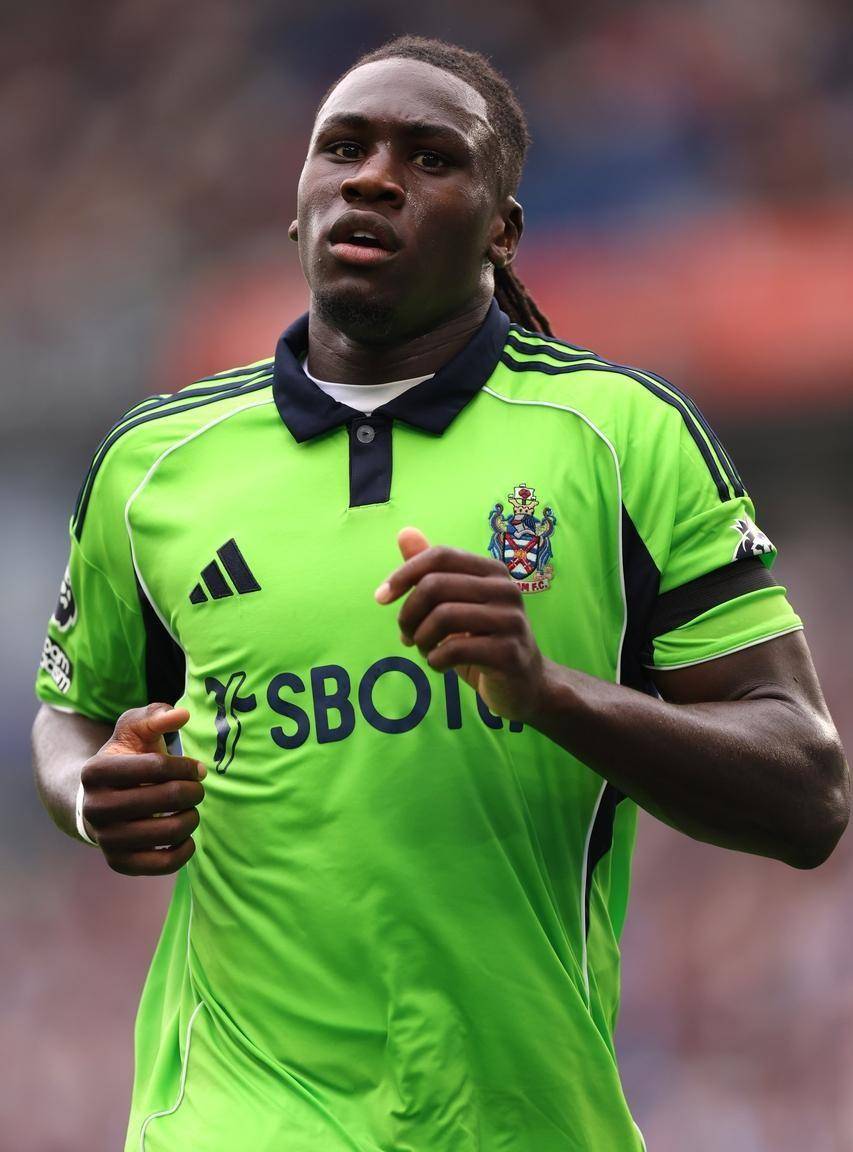 Kaiyun Sports英超赛程吃紧;西汉姆国际比赛日豪取连胜;悬念犹存;年轻球员得到机会的简单介绍