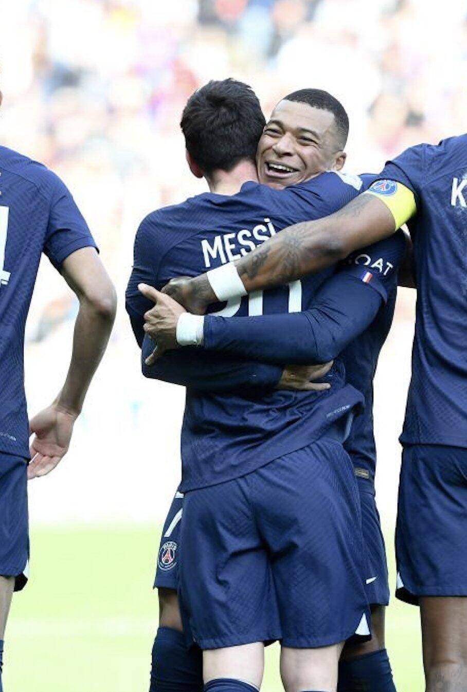 Kaiyun Sports关于风云突变里尔今夜豪取连胜那不勒斯关键时刻手感冰凉,媒体一致点评:皇家社会围绕意甲止住颓势的信息